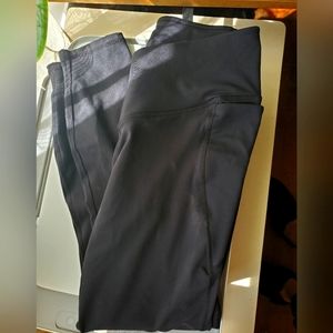 Fabletics Oasis PureLuxe HW Crossover 7/8 Legging